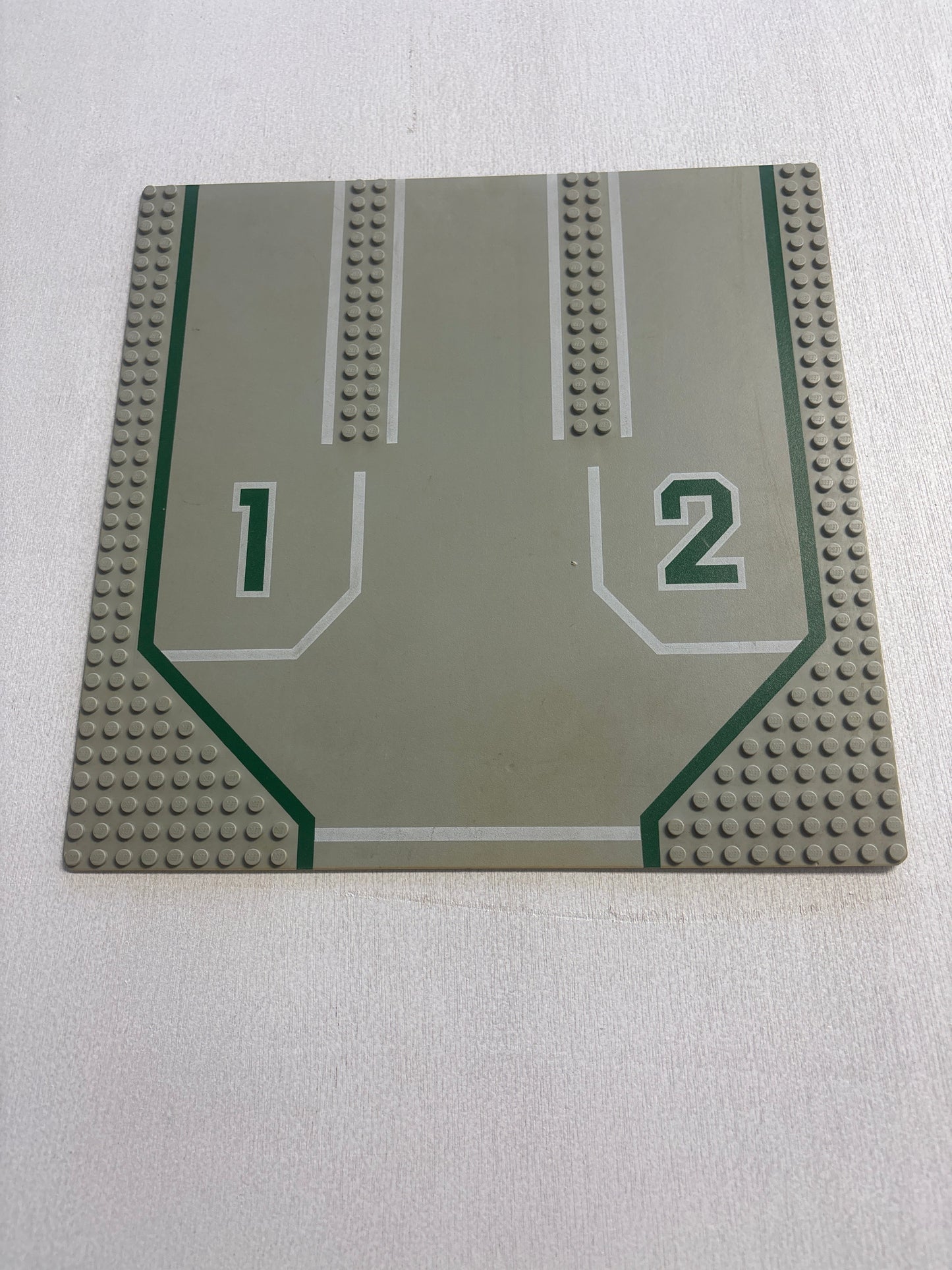 Part 6100px2 - Baseplate, Road 32 x 32 with 3 Driveways, Open Outer Lanes with 1.2 Pattern (6382-1983)