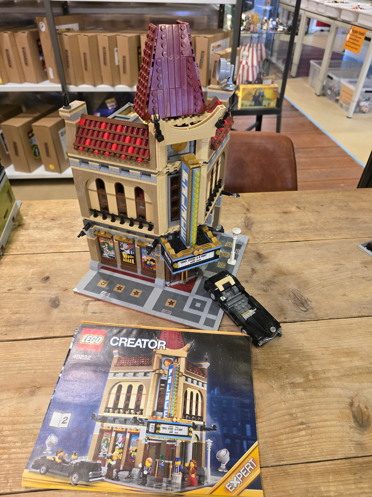 Set 10232 - Palace Cinema
