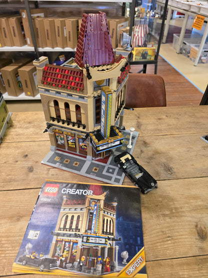 Set 10232 - Palace Cinema