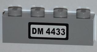 Part 3010pb156 - Brick 1 x 4 with 'DM 4433' on White Background Pattern (Sticker) - Set 4433 - De BrickPlaats