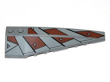 Part 50956pb010 - Wedge 10 x 3 Right with SW Sith Pattern (Stickers) - Set 7957 - De BrickPlaats