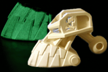 Part 53565pb01 - Bionicle Head Connector Block (Piraka) with Glow In Dark Teeth Pattern - De BrickPlaats